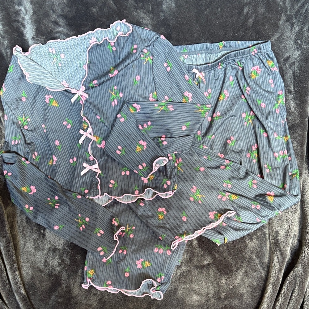 SHEIN Floral Striped Pajama Set in Gray and Pink